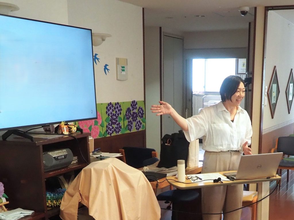 浜浦みどり荘さまで「家族介護教室」で講師として、介護×お片付けのお話をしてきました！セミナー講師、イベント講師、ワークショップ、社内研修、PTA、学校行事など新潟市の整理収納アドバイザーSEIKA‐整家‐にご依頼ください