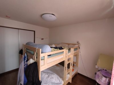 新潟市SEIKA‐整家‐の整理収納お片付けサポート事例　5.9帖2人の子ども部屋Before